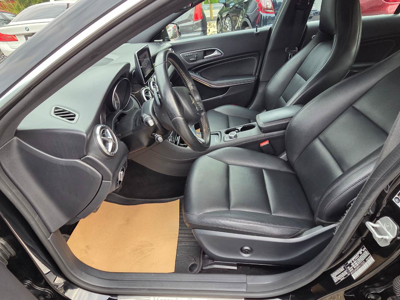 Used 2015 Mercedes-Benz CLA 250 4MATIC image 14