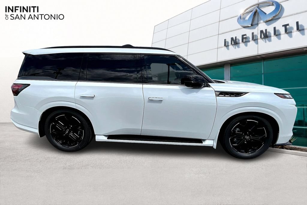 Used 2026 INFINITI QX80 4WD w/ Sport Exterior Package image 6