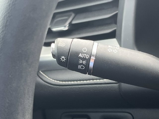 Used 2023 GMC Acadia SLE FWD image 40