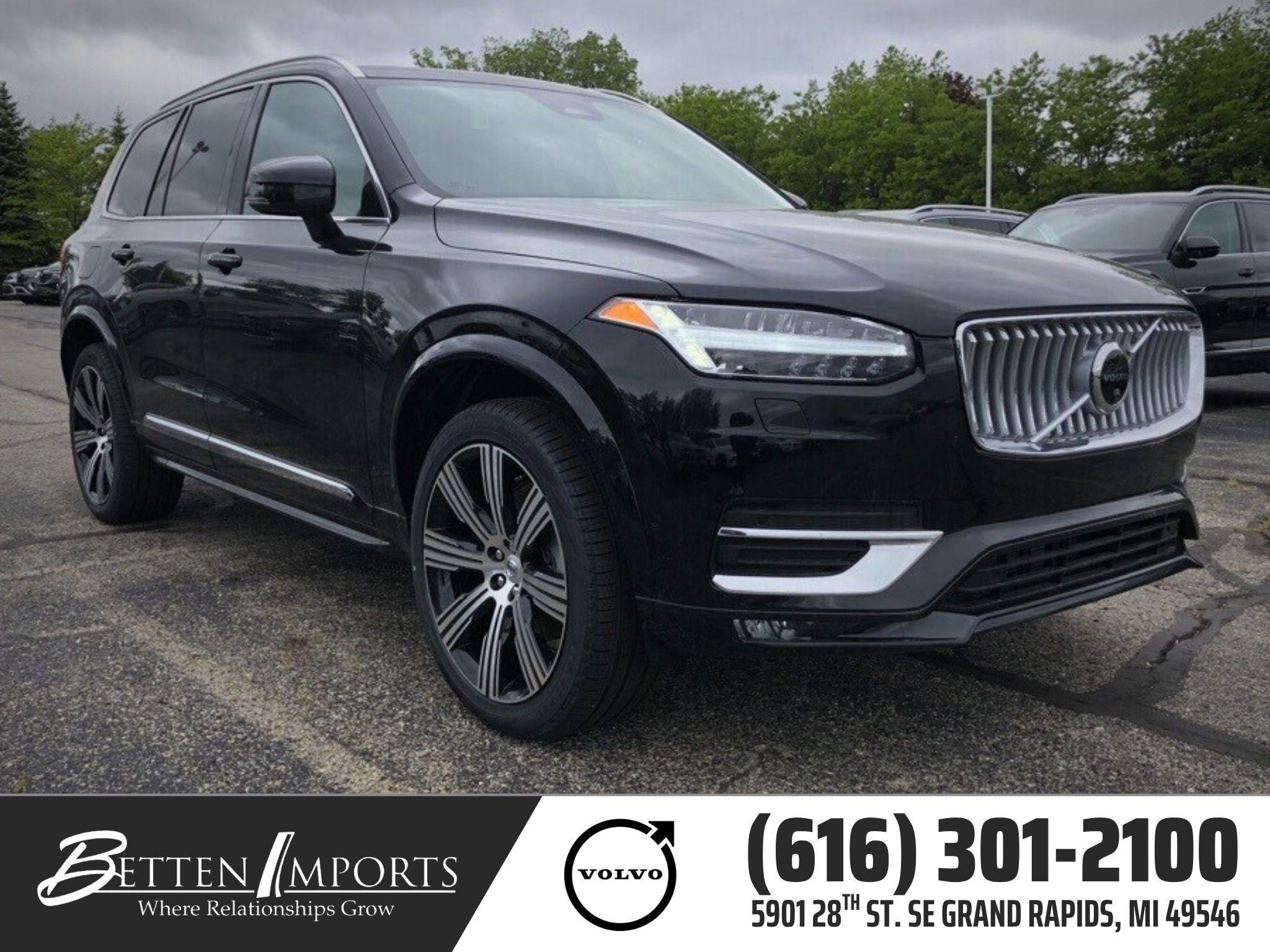 New 2025 Volvo XC90 B6 Plus w/ Protection Package Premier