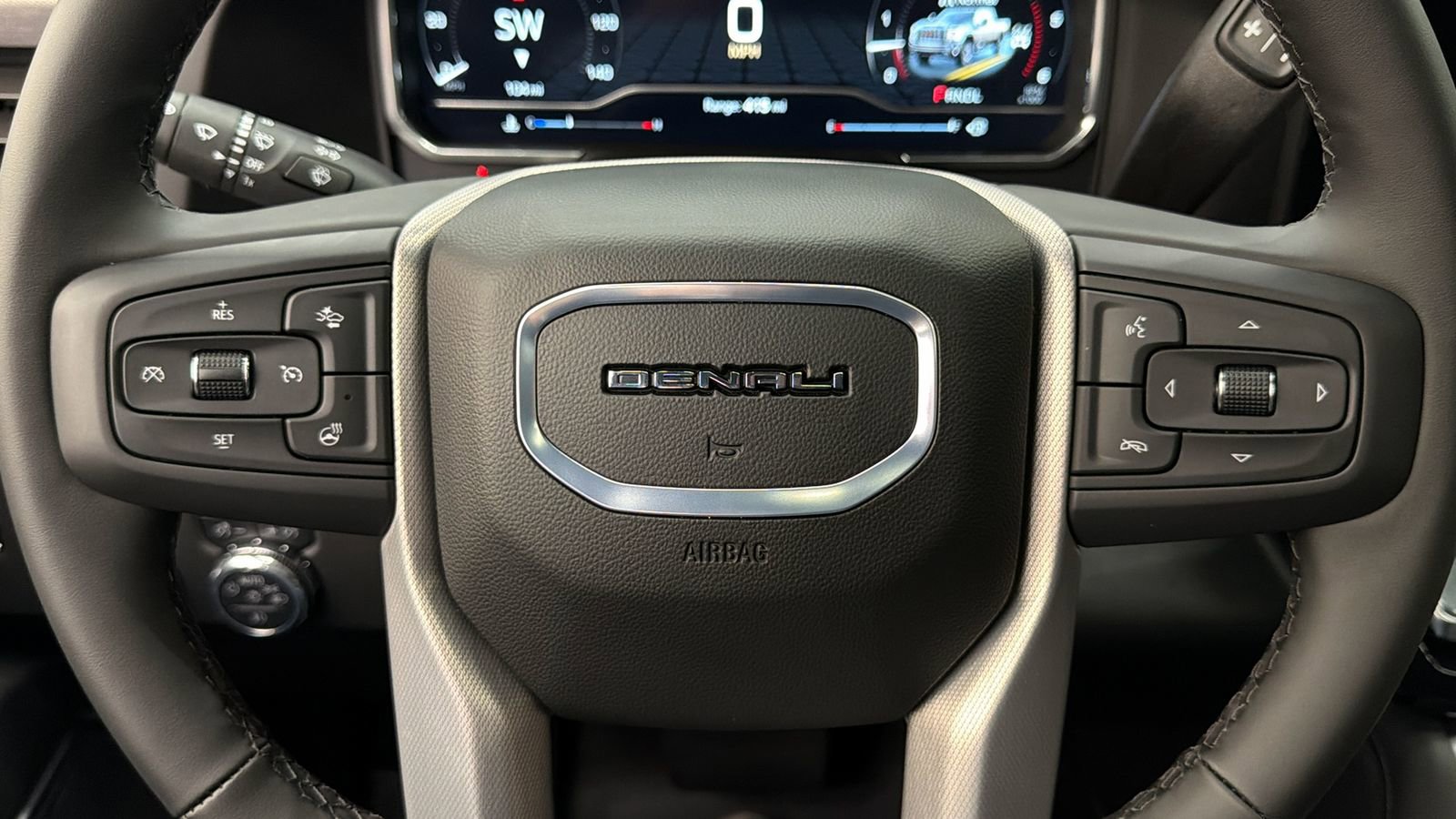 Used 2025 GMC Sierra 3500 Denali w/ Denali Reserve Package image 24