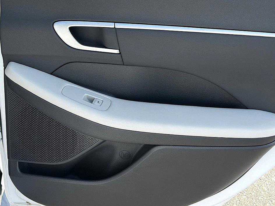 Certified 2025 Hyundai Sonata SEL image 25