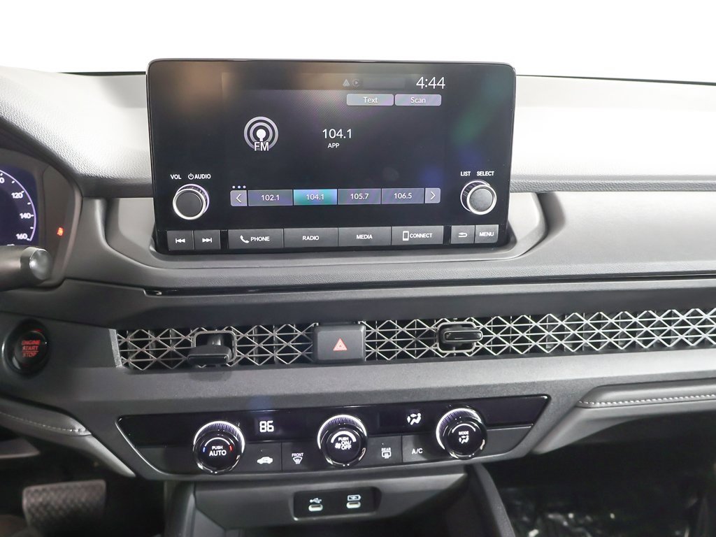 Certified 2025 Honda Accord LX image 39