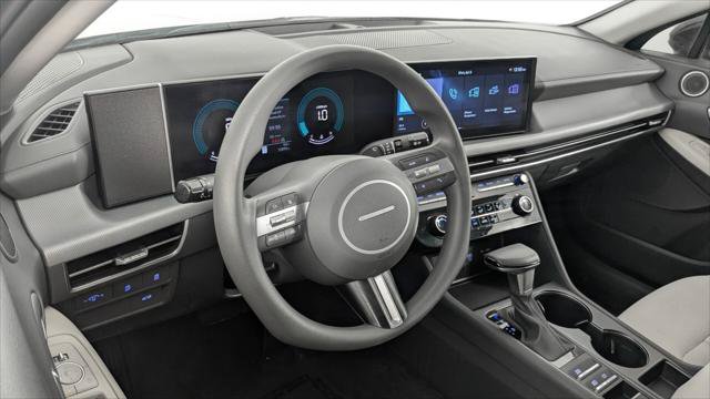 Used 2026 Hyundai Sonata SE FWD image 24