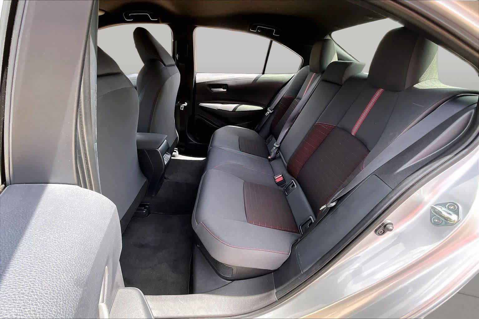Used 2026 Toyota Corolla SE FWD image 19