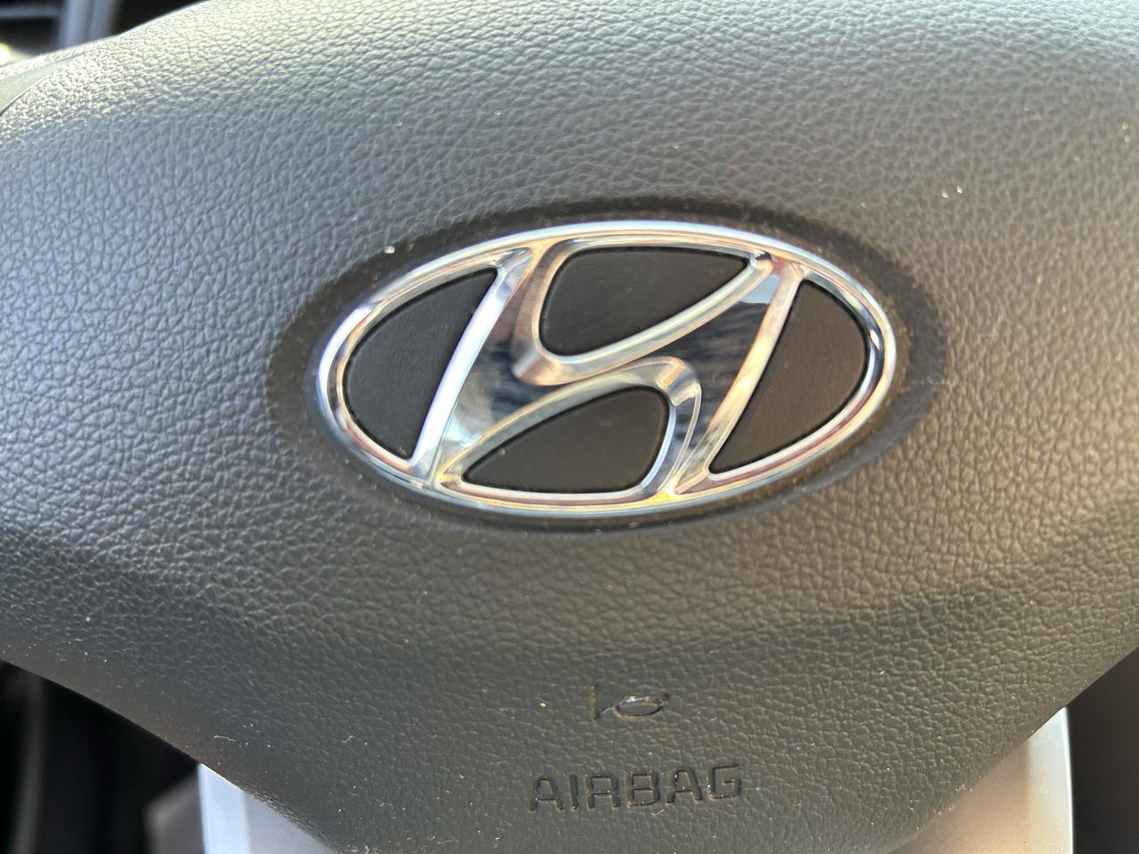 Used 2019 Hyundai Elantra Value Edition FWD image 21