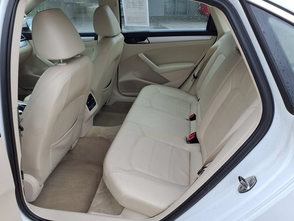 Used 2013 Volkswagen Passat 2.5 SE FWD image 14