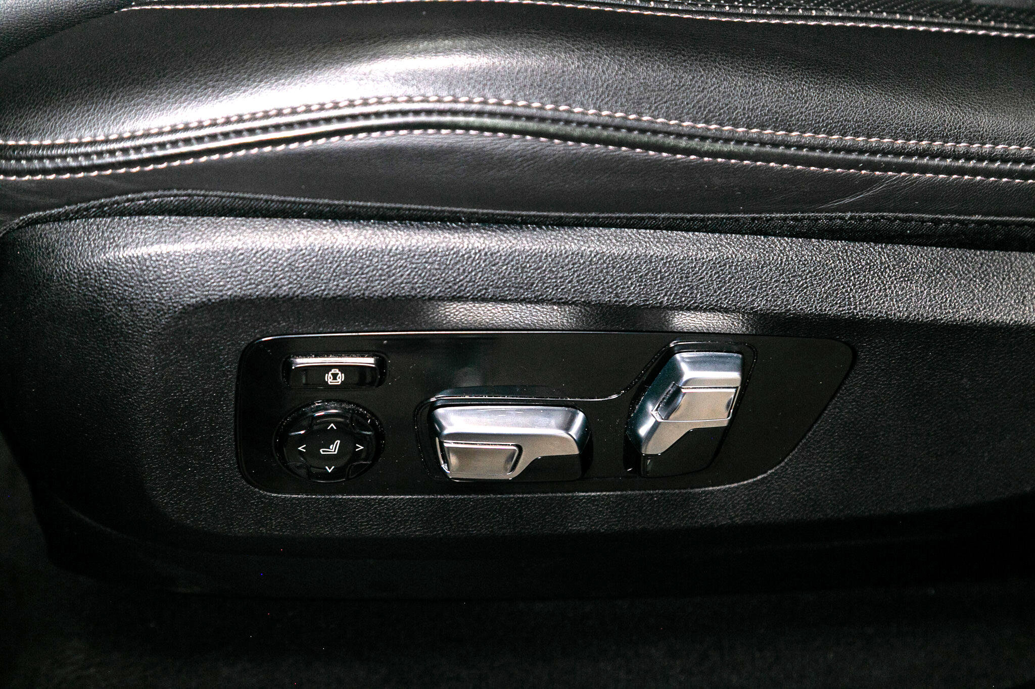 Used 2024 BMW X5 sDrive40i image 22