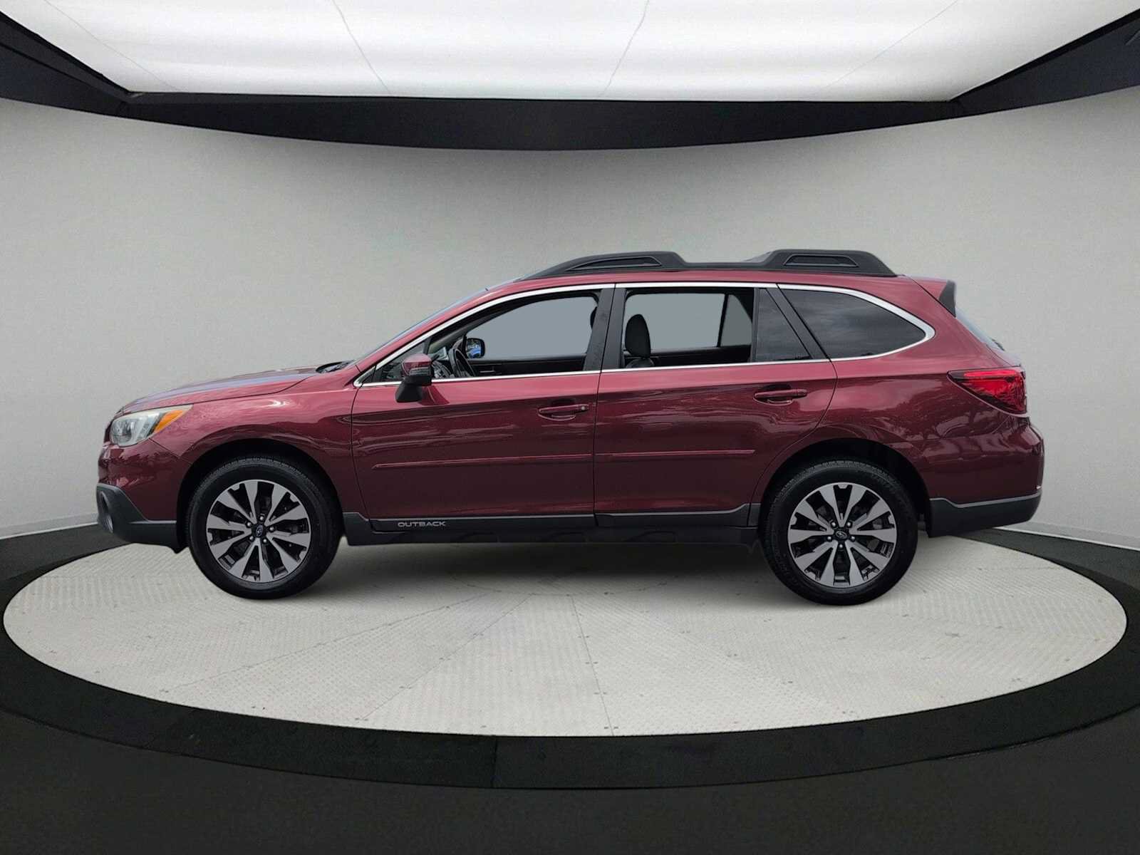 Used 2016 Subaru Outback 3.6R Limited AWD/4WD image 5
