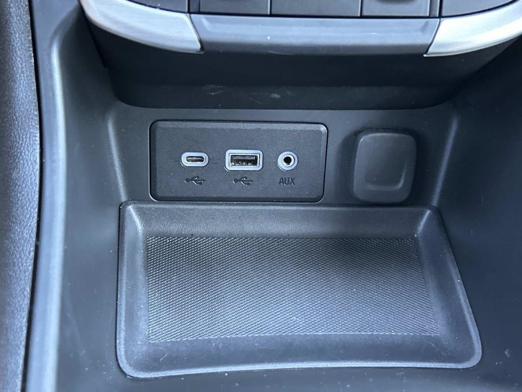 Used 2024 GMC Terrain SLE FWD image 41