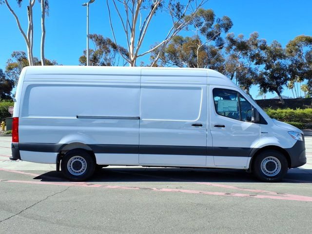 New 2025 Mercedes-Benz eSprinter 170 Cargo image 22