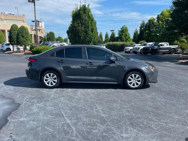 Used 2026 Toyota Corolla LE FWD image 2