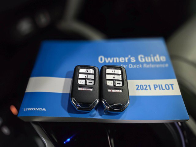 Used 2021 Honda Pilot Touring image 45