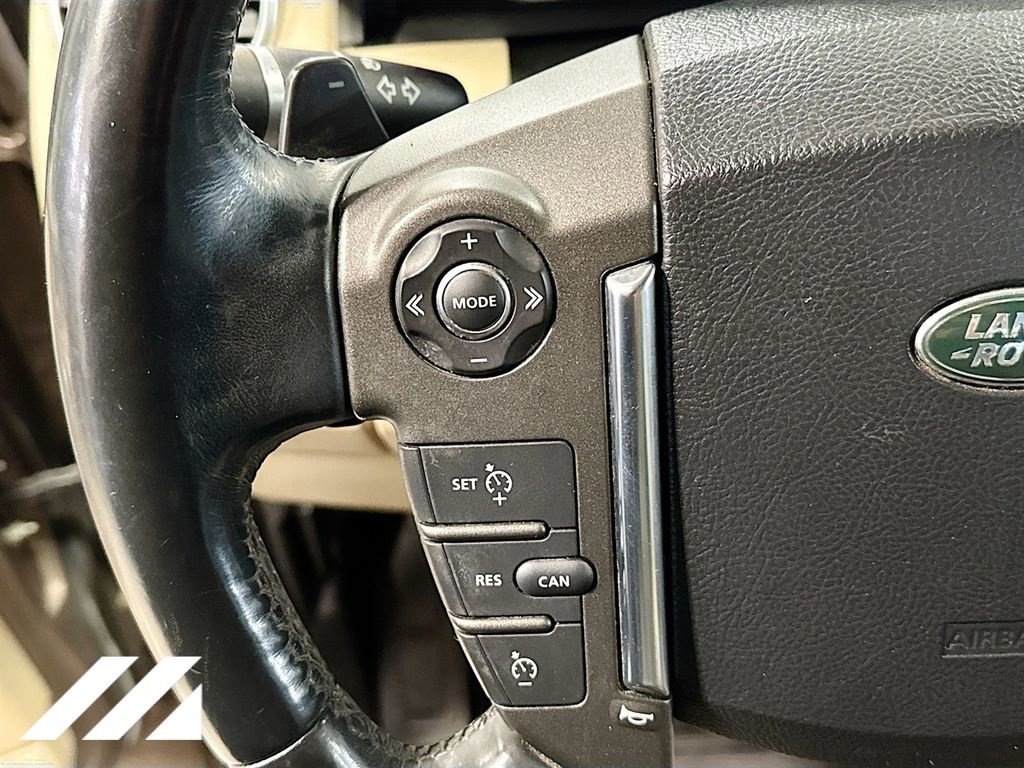 Used 2016 Land Rover LR4 HSE LUX image 12