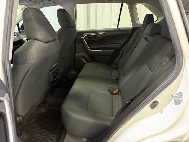 Used 2024 Toyota RAV4 LE AWD/4WD image 11