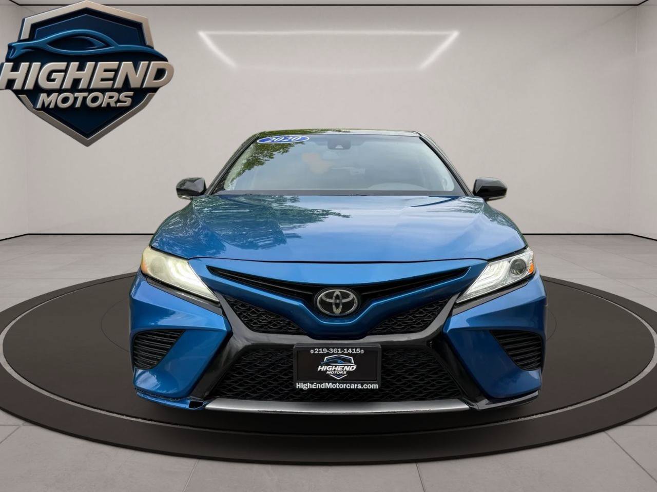 Used 2020 Toyota Camry XSE w/ Navigation Package FWD image 9