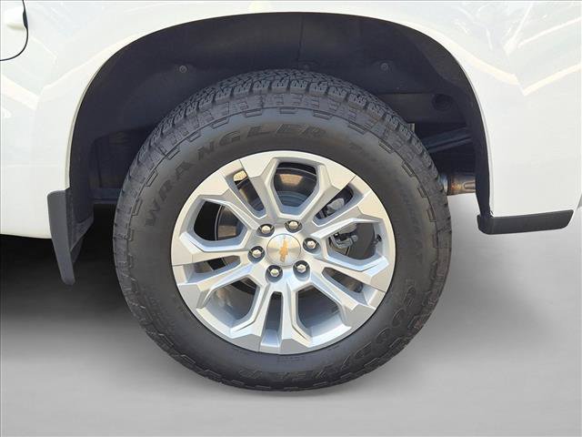 Used 2025 Chevrolet Silverado 1500 LTZ AWD/4WD image 15