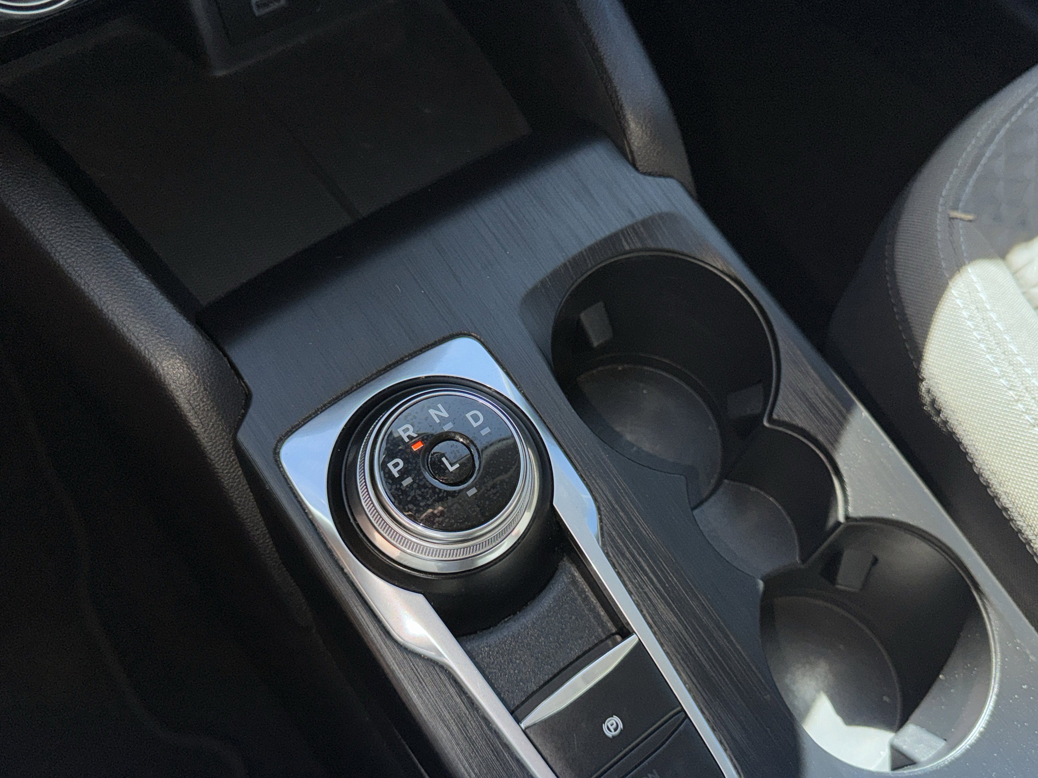 Used 2021 Ford Escape SE w/ Convenience Package image 16