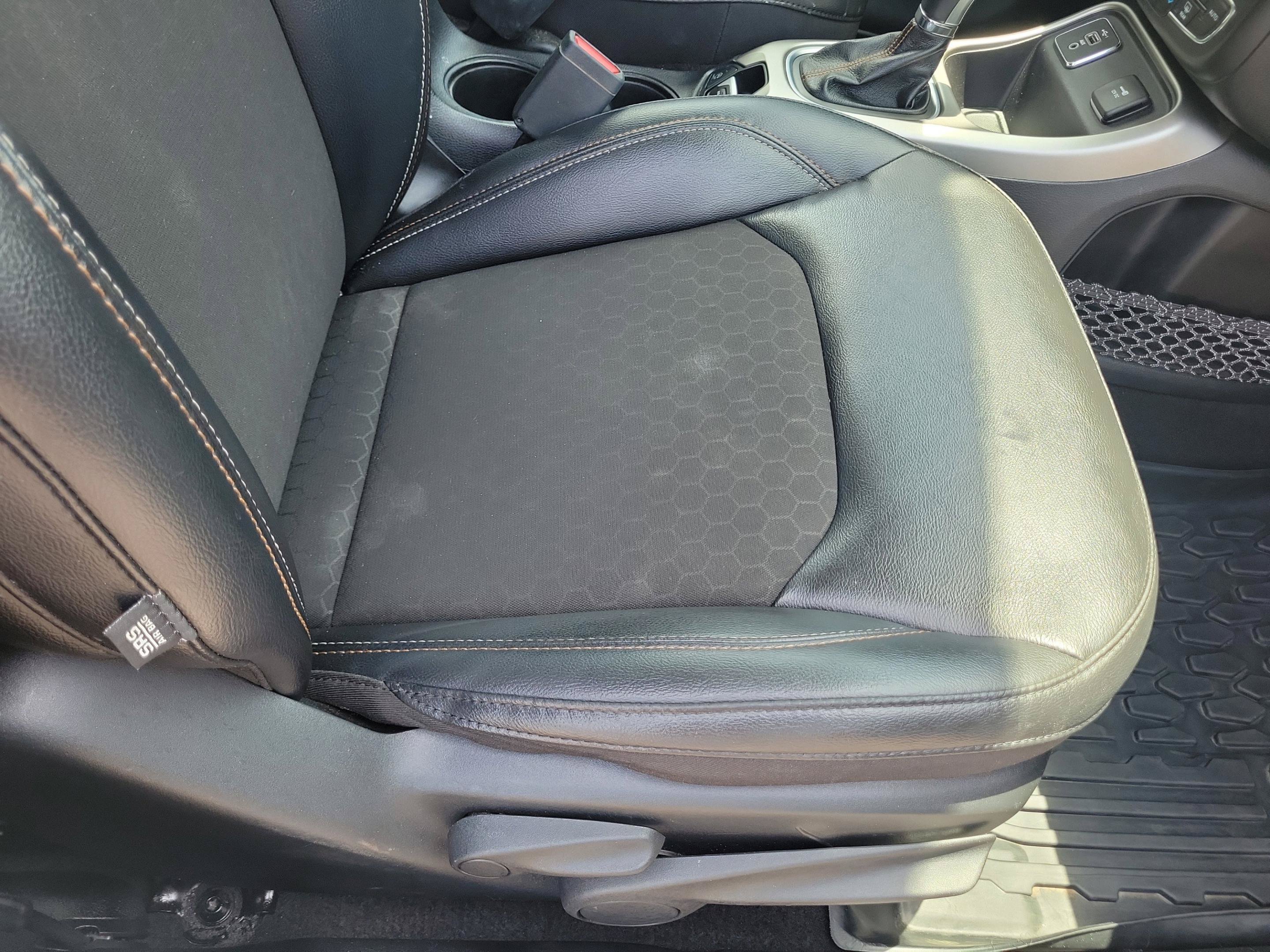 Used 2021 Jeep Compass Latitude FWD image 18