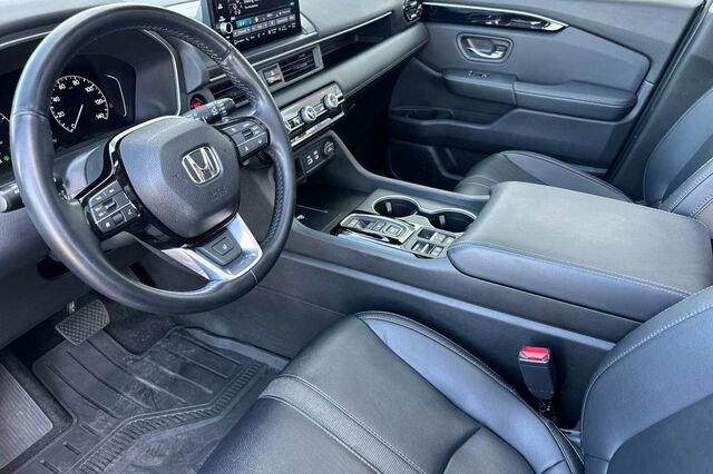 Certified 2023 Honda Pilot Touring image 10