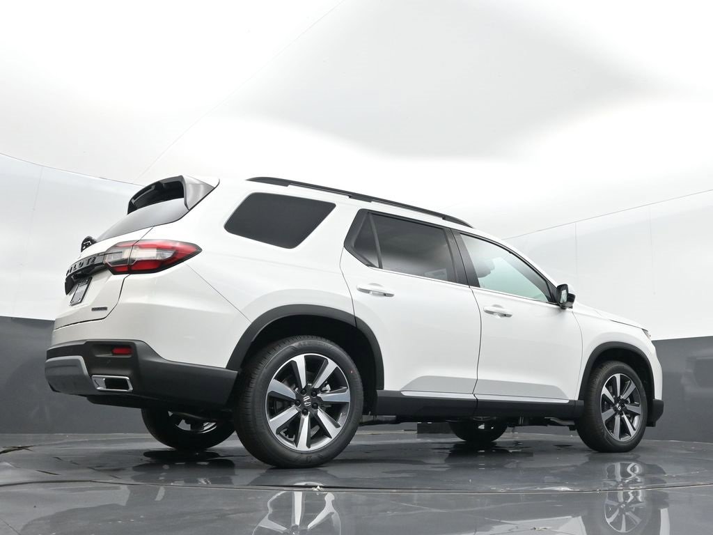 New 2025 Honda Pilot Touring image 23