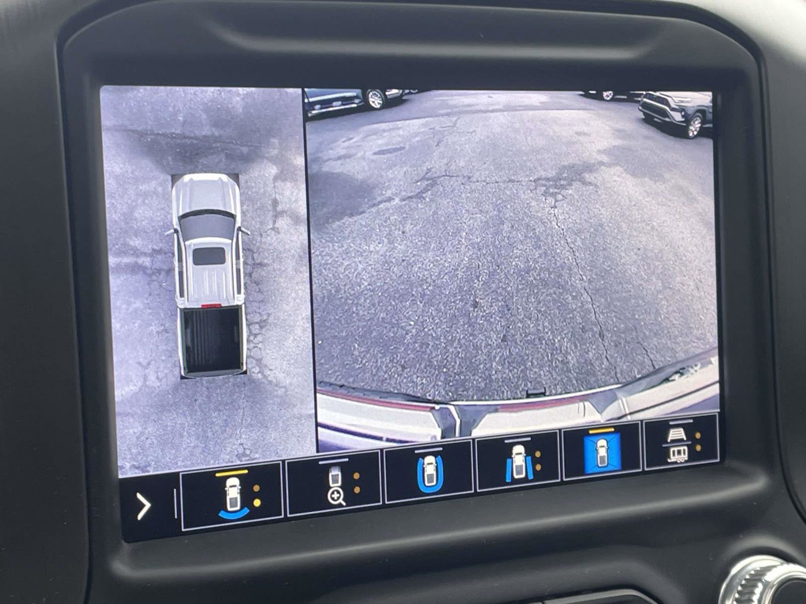 Used 2021 GMC Sierra 1500 AT4 w/ AT4 Value Package image 10