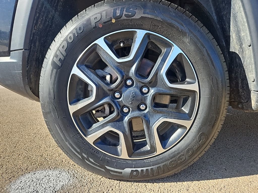 Used 2020 Jeep Compass Trailhawk image 10