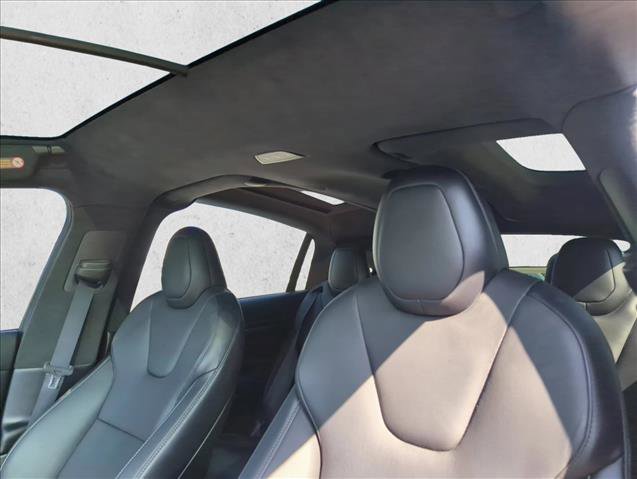 Used 2022 Tesla Model X Plaid image 13