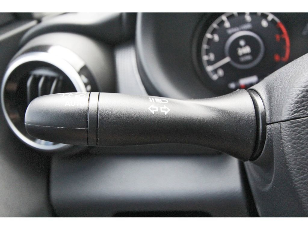 Used 2024 Nissan Kicks SV FWD image 17