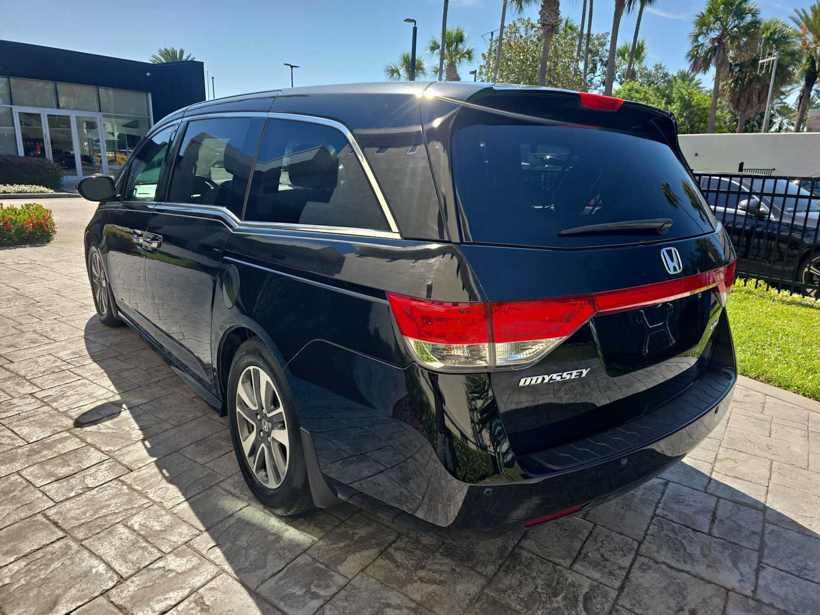 Used 2014 Honda Odyssey Touring image 7