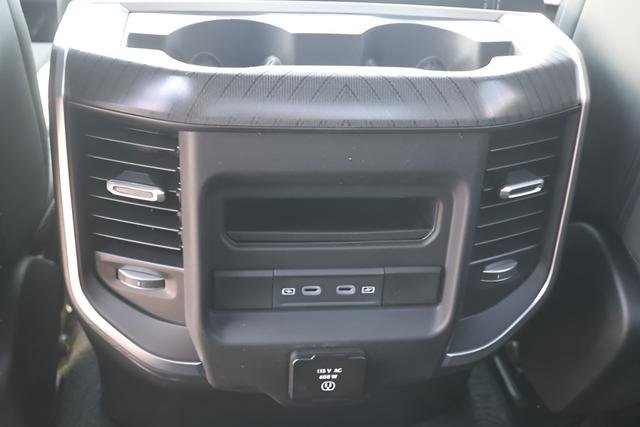 New 2026 RAM 1500 4x4 Crew Cab image 13