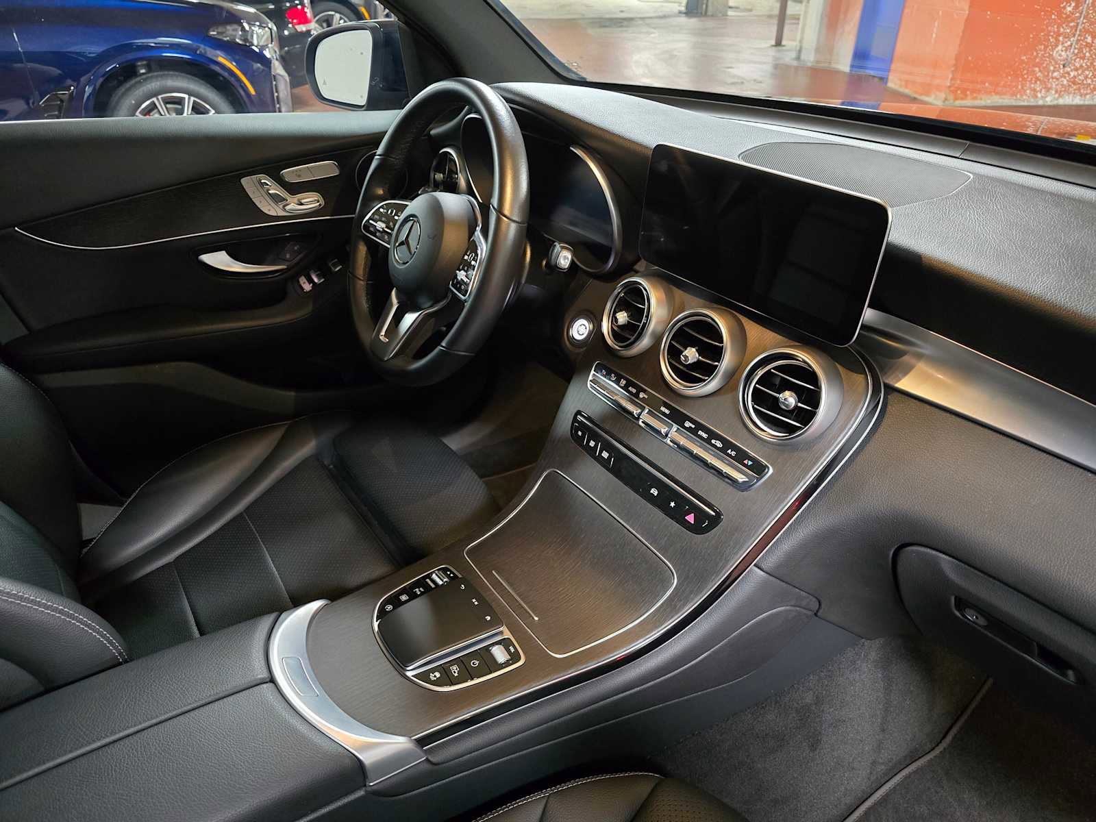 Used 2022 Mercedes-Benz GLC 300 GLC 300 image 10