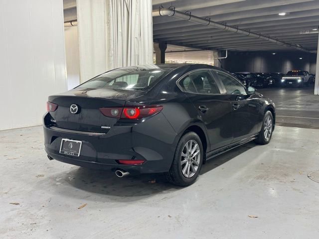Used 2024 MAZDA MAZDA3 s FWD image 2