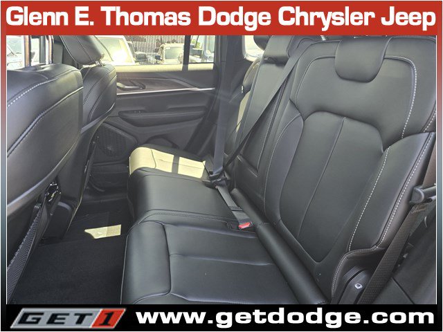 New 2026 Jeep Grand Cherokee Limited w/ Limited Altitude Package RWD image 12