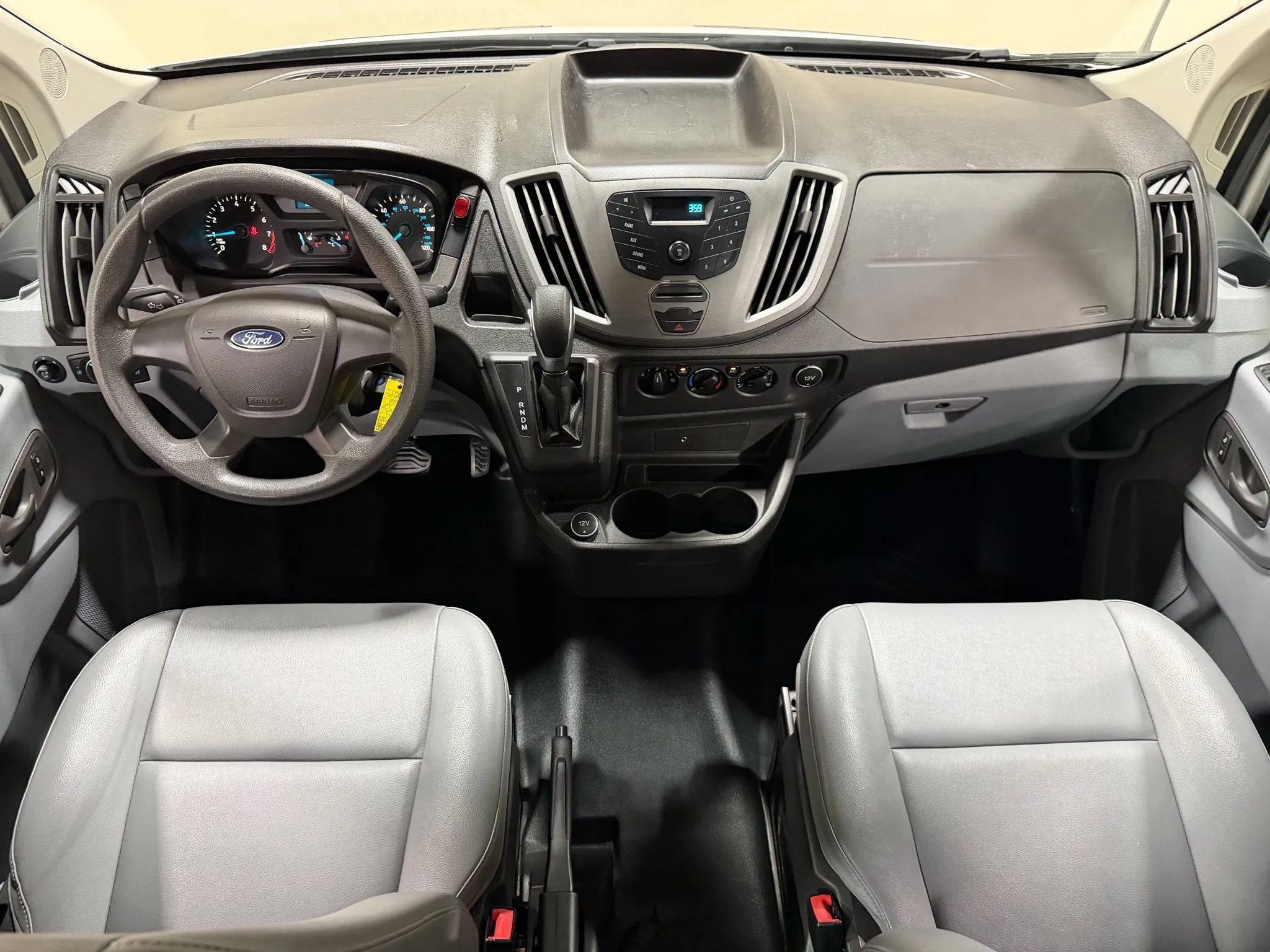 Used 2018 Ford Transit 350 XL image 47