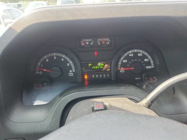 Used 2014 Ford E-150 and Econoline 150 w/ Power Group image 21