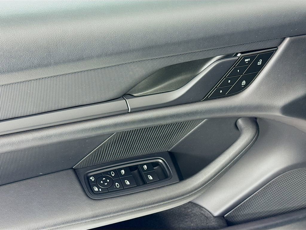 Certified 2023 Porsche Taycan 4S AWD/4WD image 11