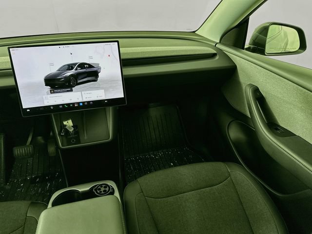 Used 2026 Tesla Model Y AWD image 22