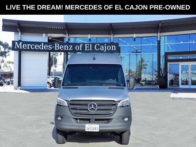 Used 2024 Mercedes-Benz Sprinter 3500 image 2
