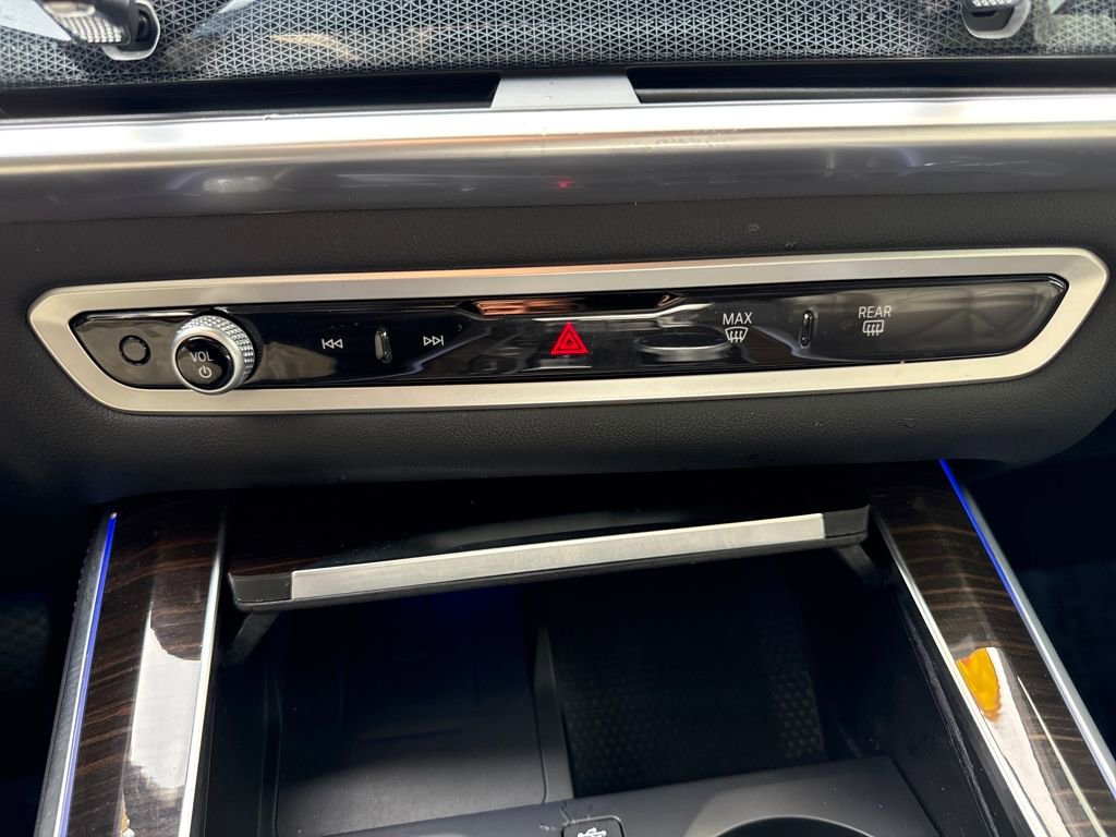 Used 2024 BMW X5 xDrive40i w/ Premium Package image 22