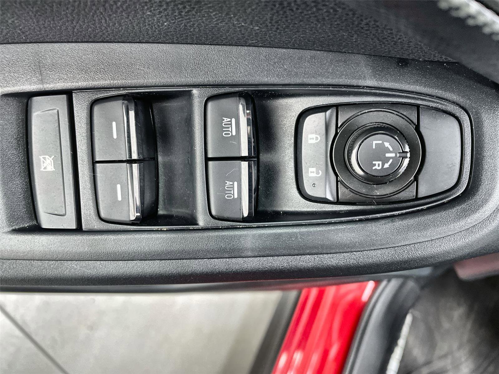 Used 2024 Subaru Crosstrek 2.0i Premium image 12