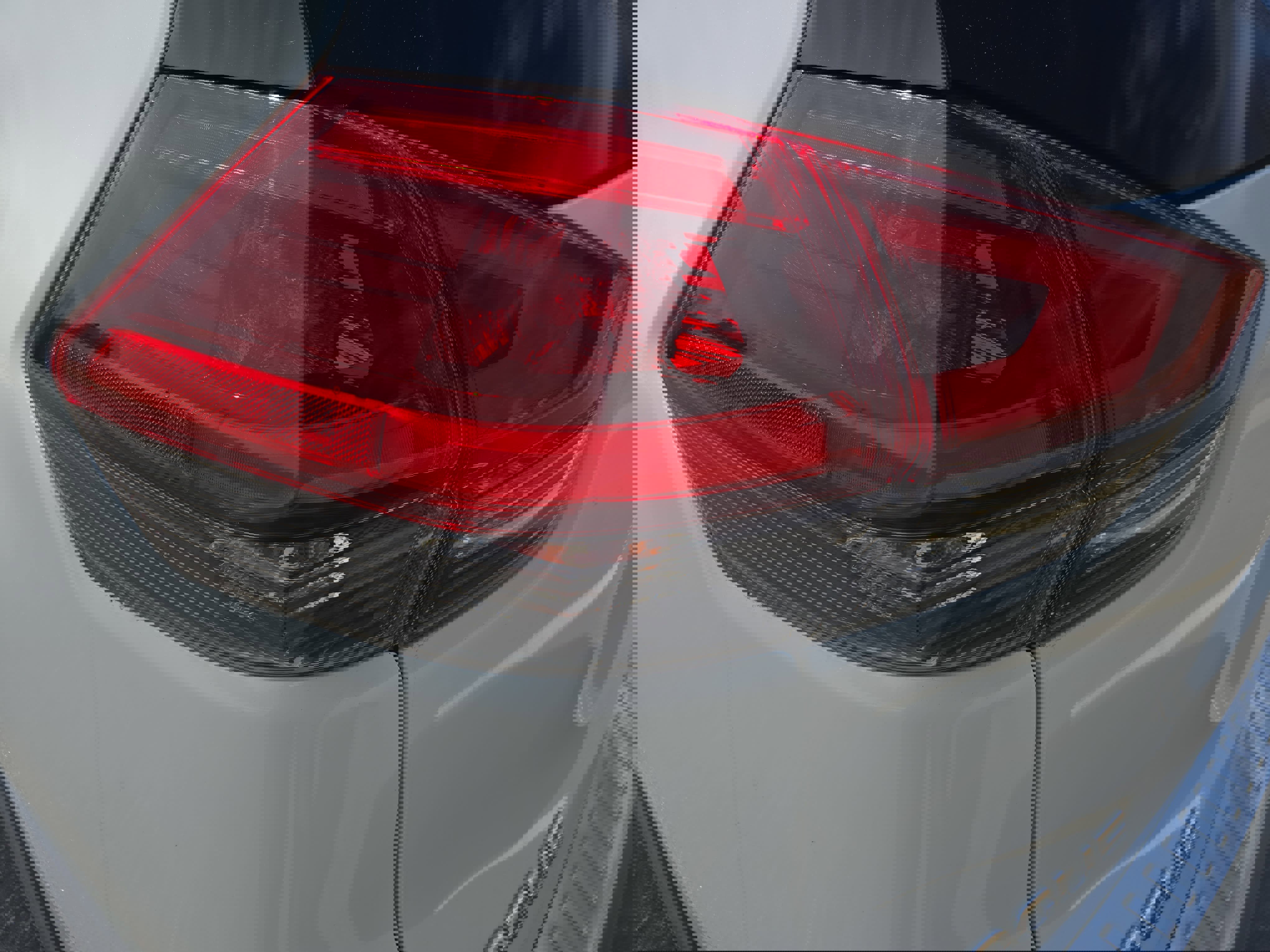 Used 2018 Nissan Rogue SV image 36