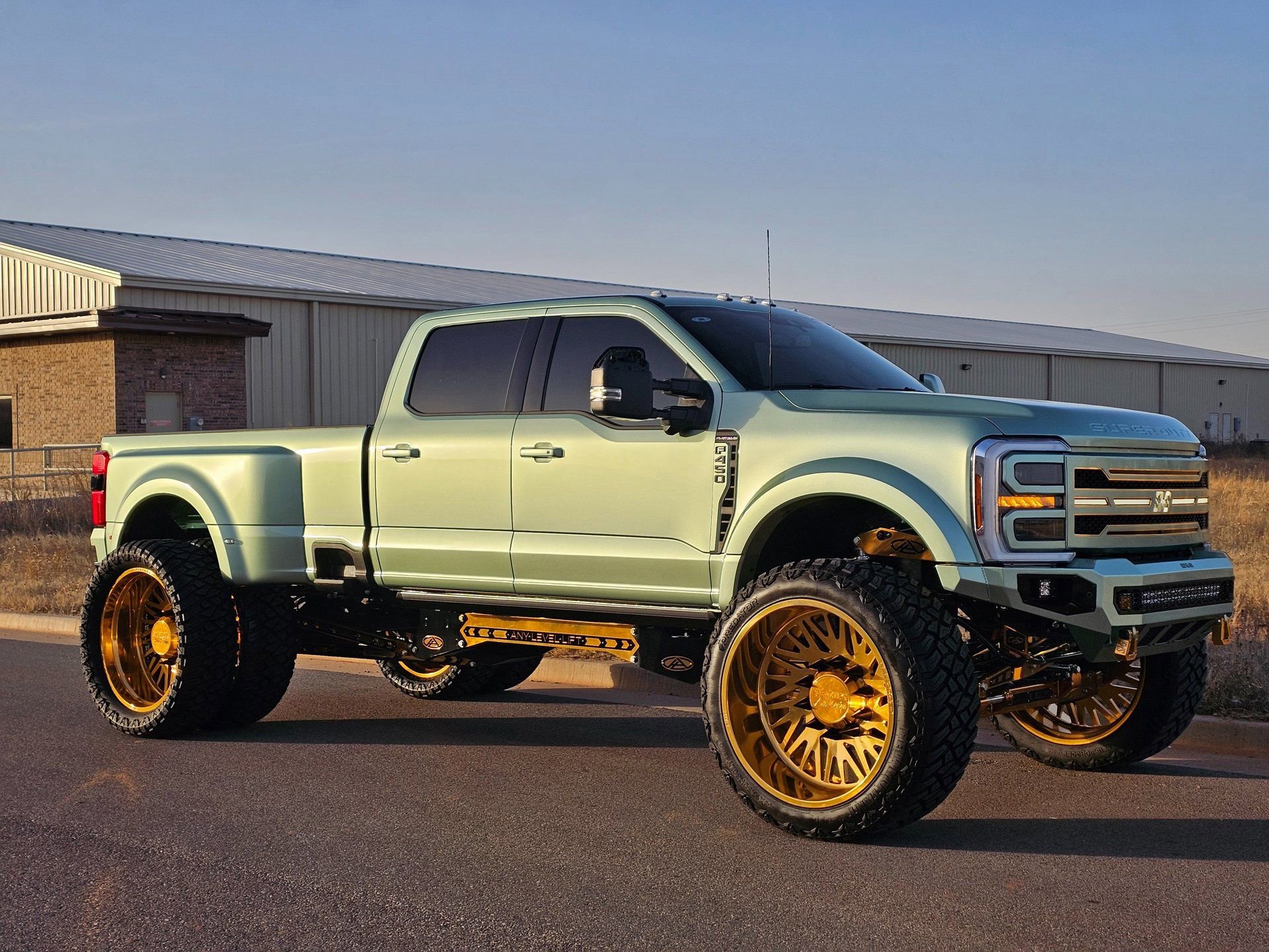 Used 2024 Ford F450 Platinum AWD/4WD image 7