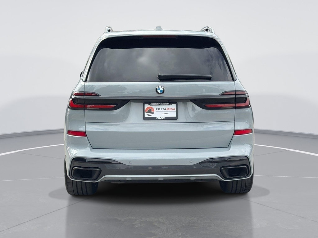 Used 2024 BMW X7 xDrive40i w/ M Sport Package AWD/4WD image 4