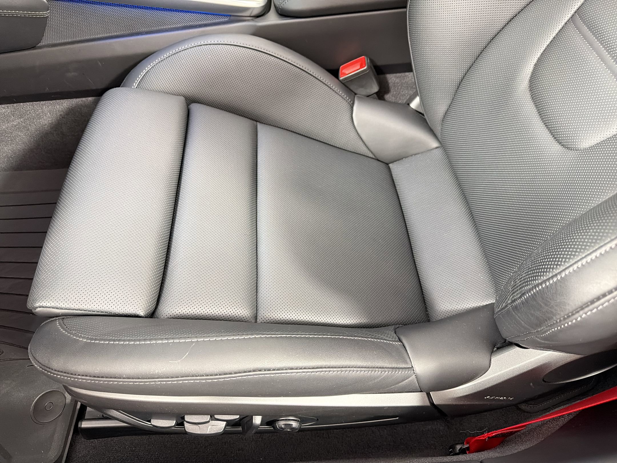 Certified 2025 Porsche 911 Turbo S image 14