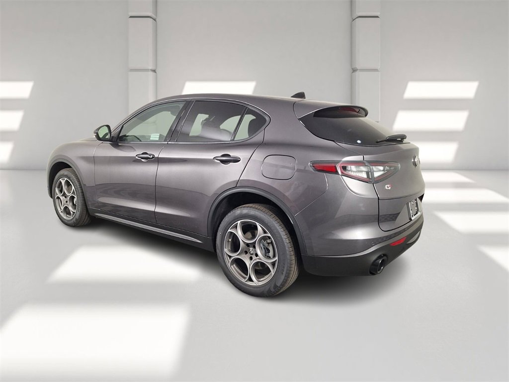 New 2025 Alfa Romeo Stelvio Sprint w/ Convenience Package image 9