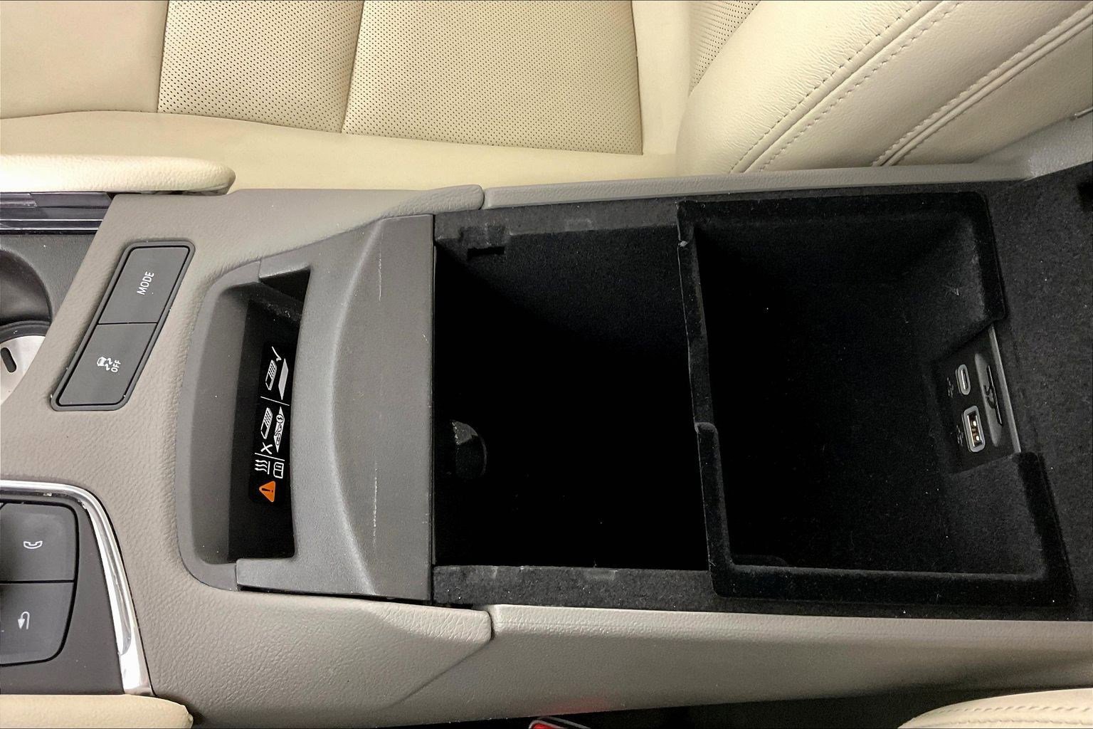 Certified 2023 Cadillac XT5 Premium Luxury AWD/4WD image 16