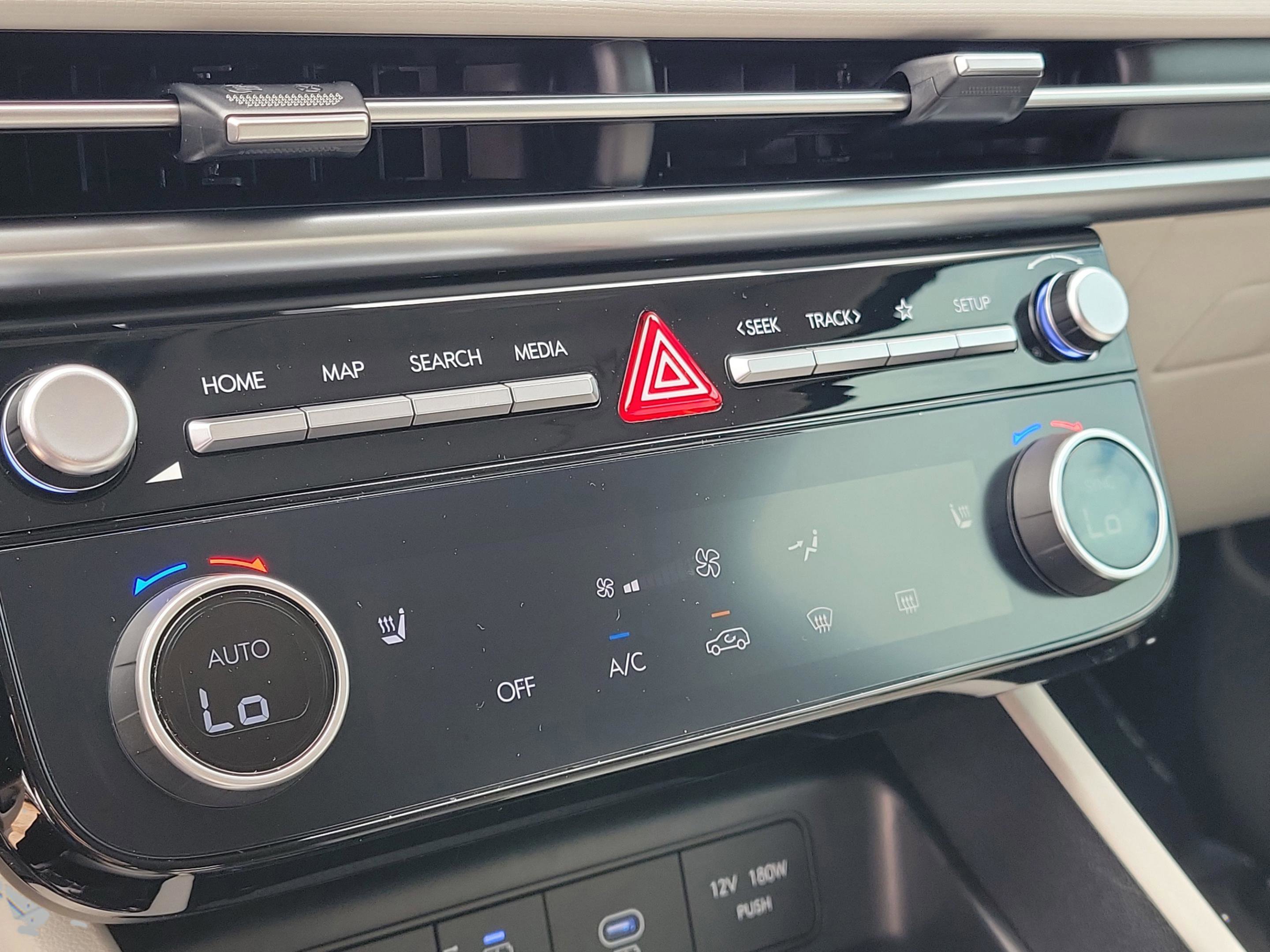 New 2026 Hyundai Tucson SEL image 18