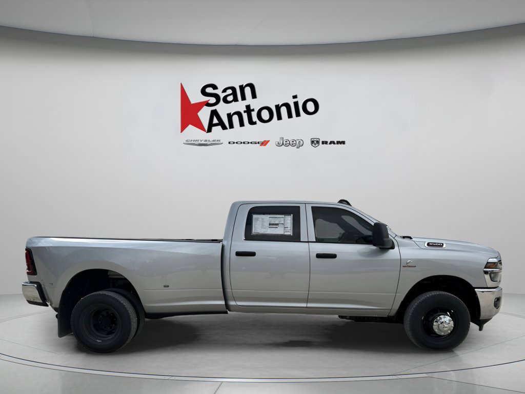 New 2027 RAM 3500 Tradesman AWD/4WD image 15