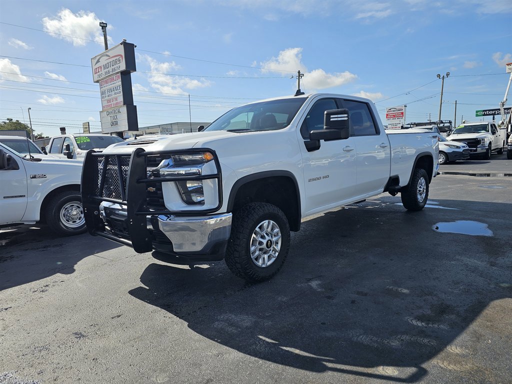Used 2021 Chevrolet Silverado 2500 LT image 2